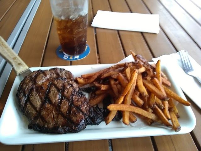 Lincoln Square Shopping Center